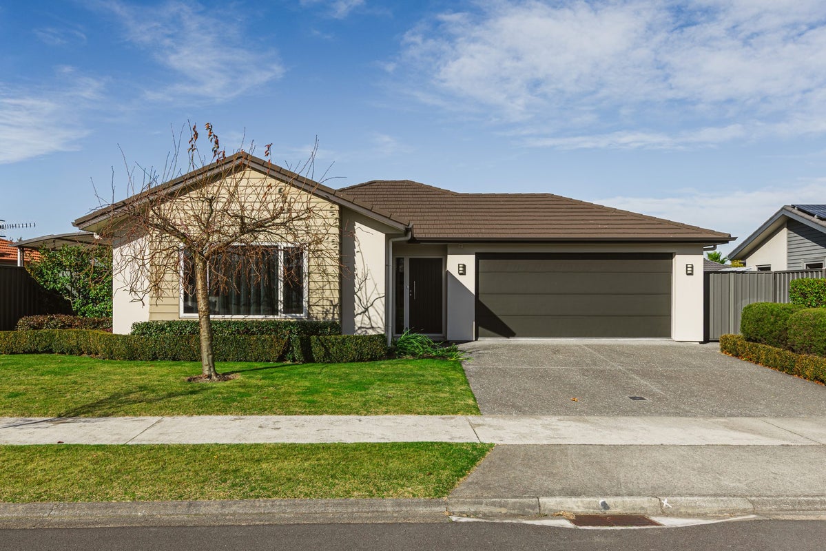 8 Rotoiti Way, Poraiti, Napier - Carousel 1