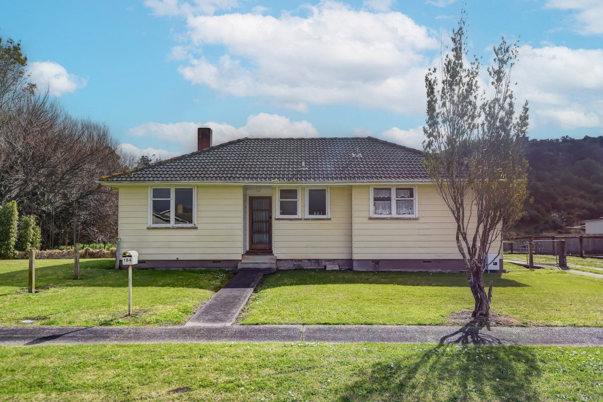 184 Paterson Street, Aramoho, Whanganui - Carousel 1