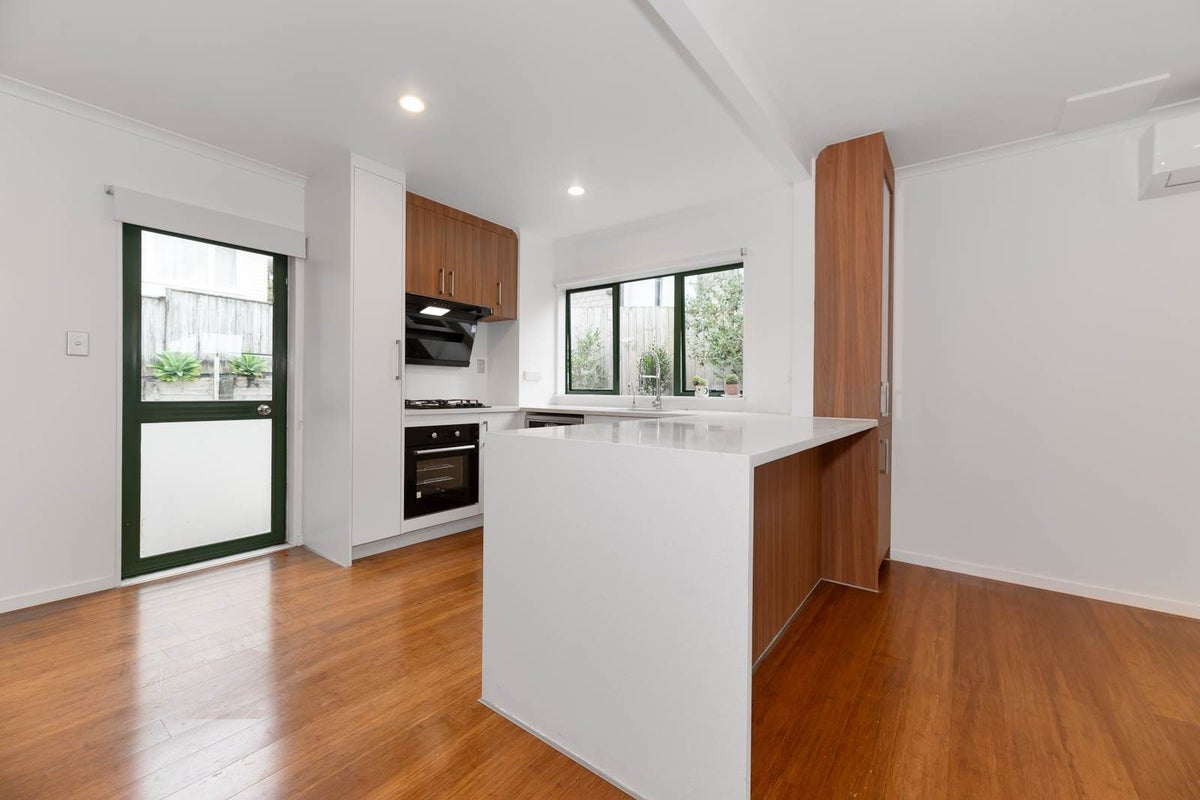8 Marshall Laing Avenue, Mount Roskill, Auckland - Carousel 31