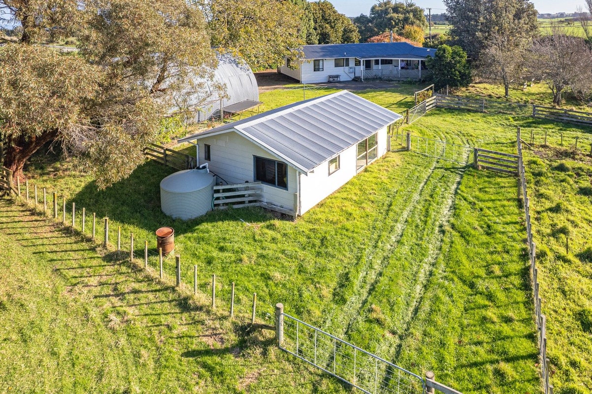 31 Maxwell Station Road, Maxwell, Whanganui - Carousel 36