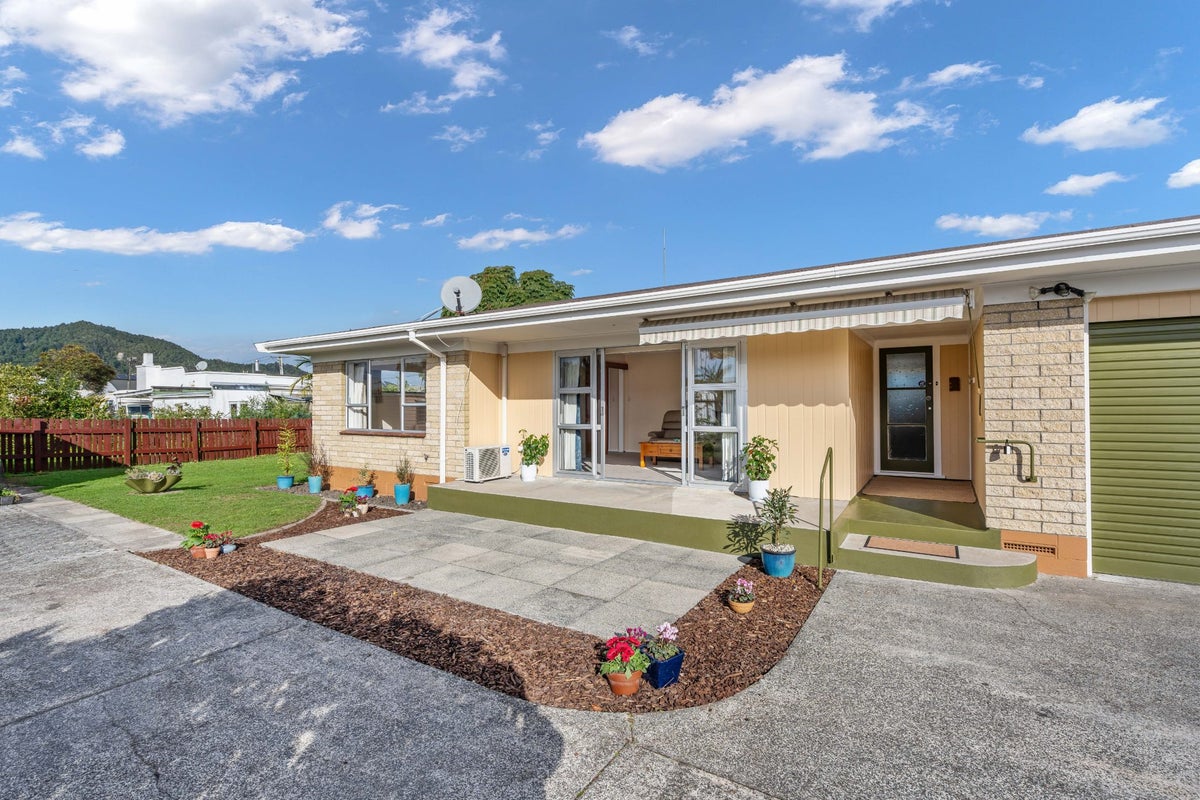 1/6 King Street, Kensington, Whangarei - Carousel 13