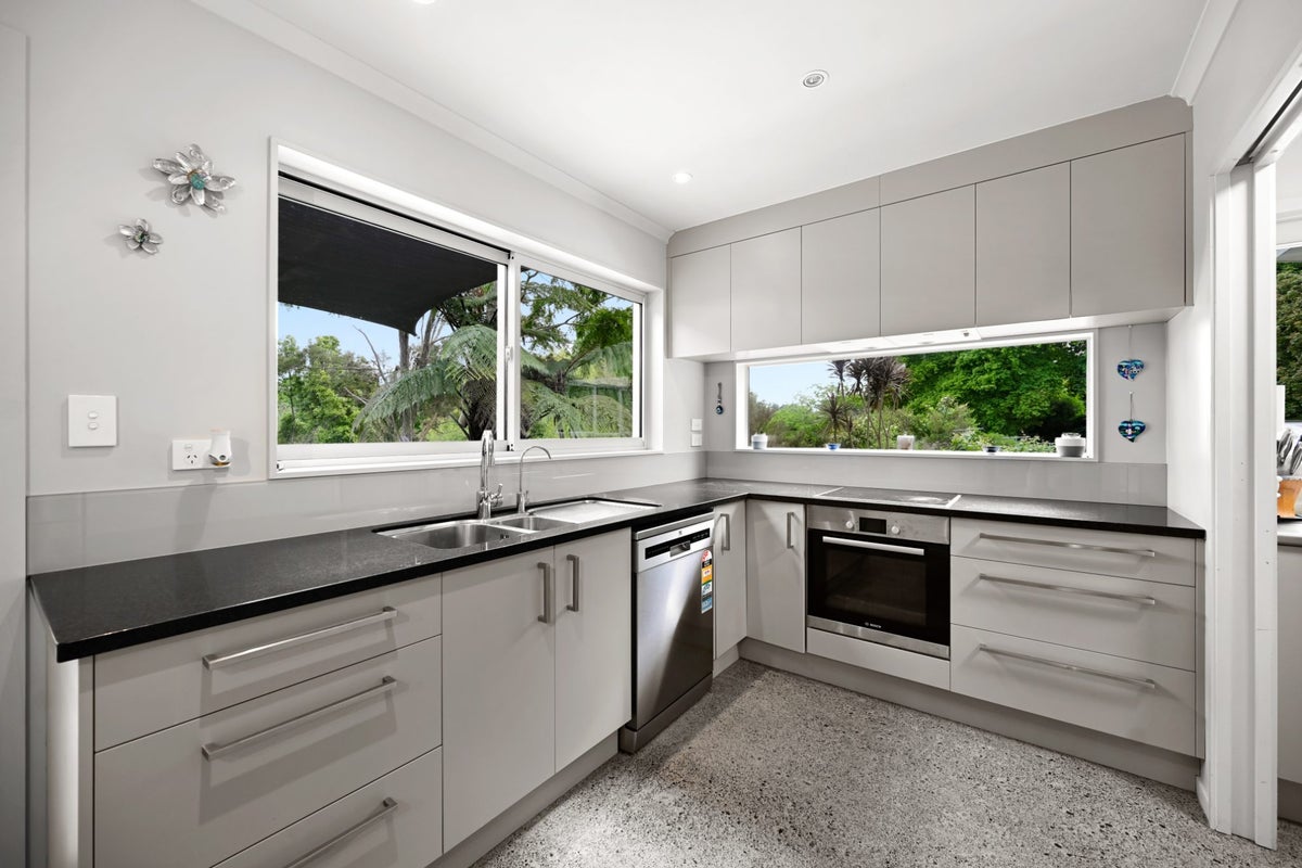 1237 Kakaramea Road, Ngahinapouri, Ohaupo - Carousel 2