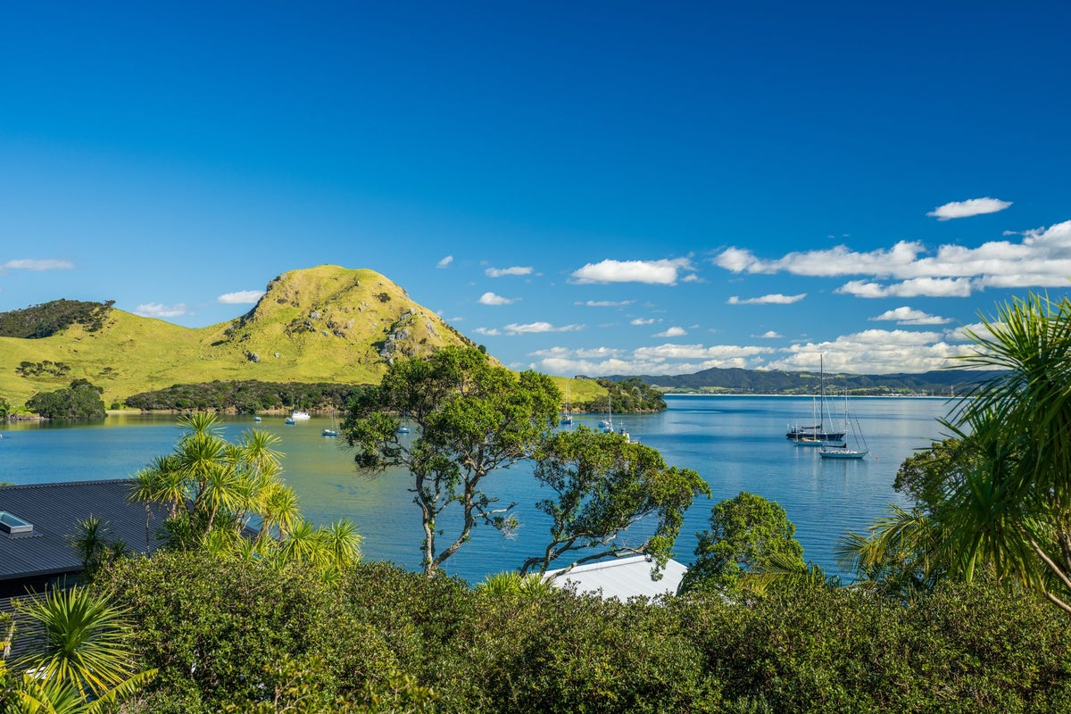16 Ocean Beach Road, Whangarei Heads - Carousel 2