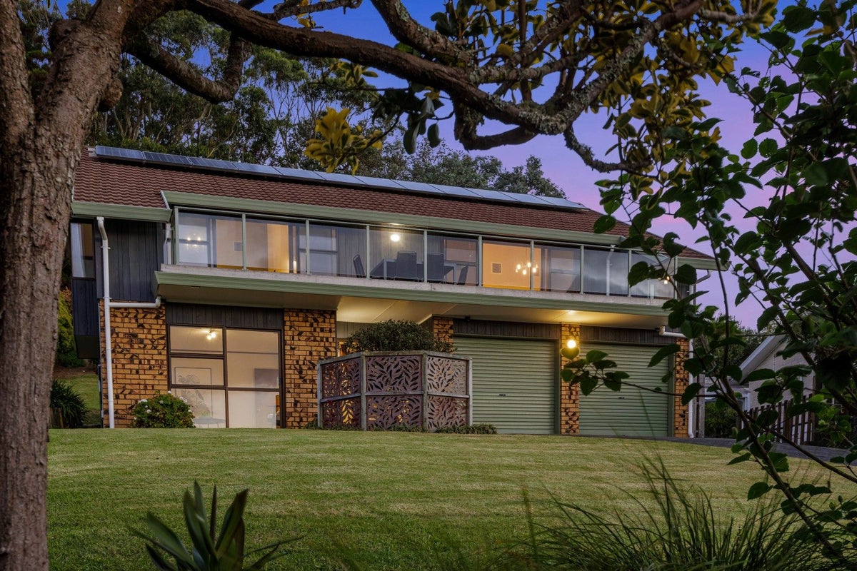80 Marellen Drive, Red Beach, Whangaparaoa - Carousel 1