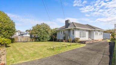22 Bolton Place, Otara, Auckland - Carousel 1