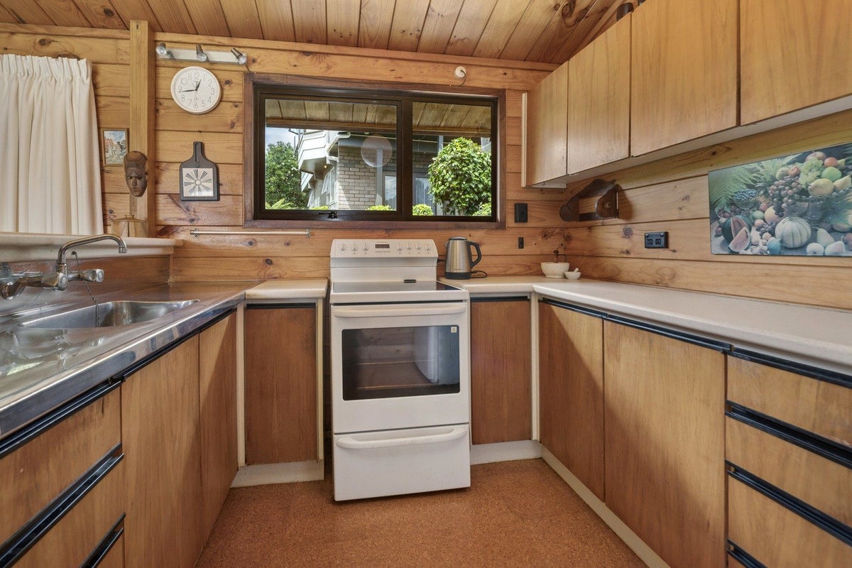 64 Utuhina Road, Springfield, Rotorua - Carousel 2