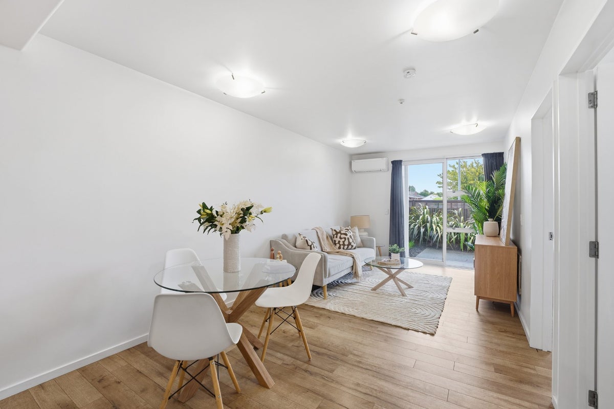 10/14 BROUGHAM STREET, Addington, Christchurch - Carousel 2