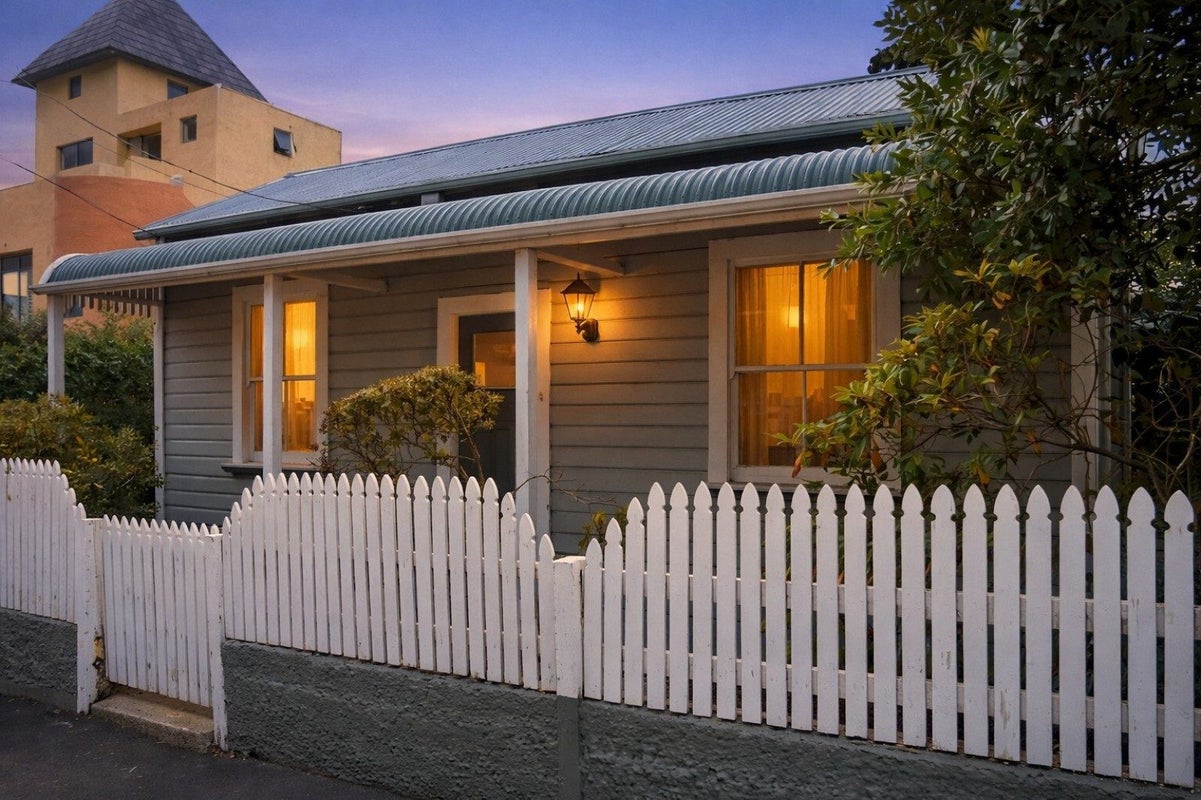 177 Grant Road, Thorndon, Wellington - Carousel 1