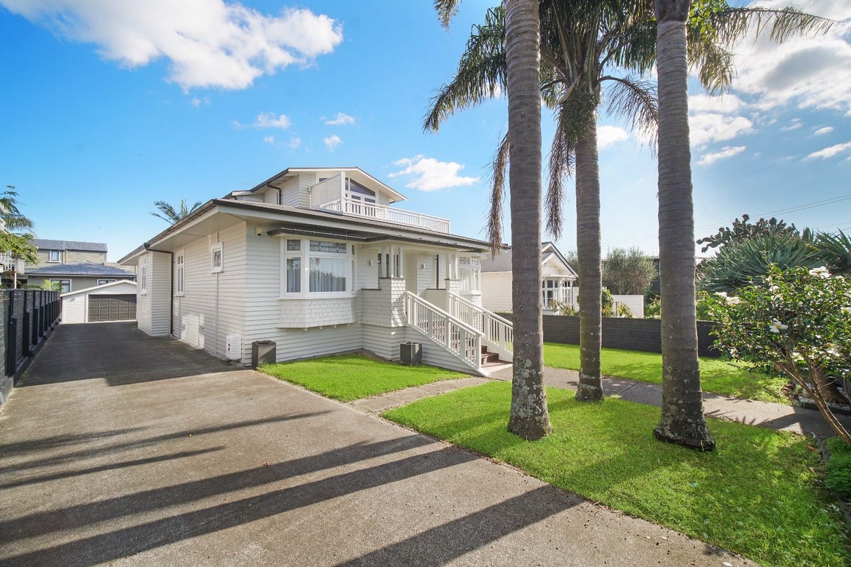 190 Garnet Road, Westmere, Auckland - Carousel 1