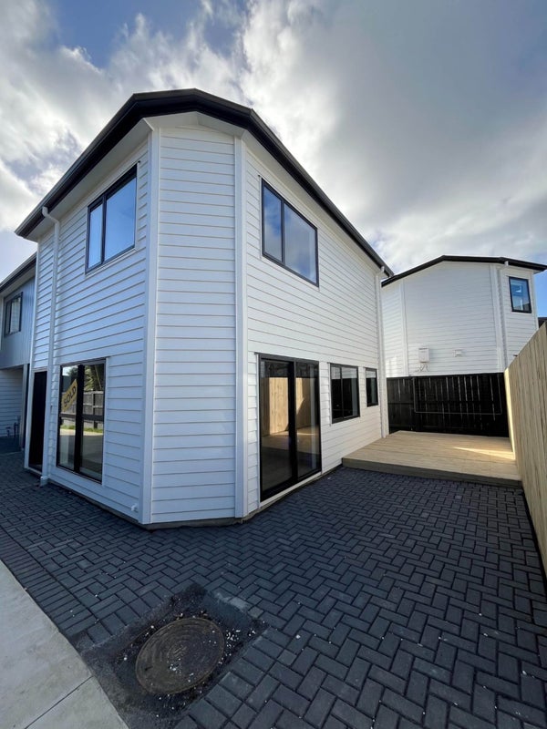 4/8 Buller Crescent, Manurewa, Manukau City, Auckland - Carousel 1