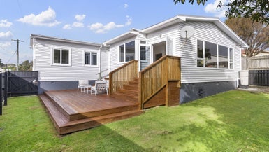 74 Fraser Avenue, Johnsonville, Wellington - Carousel 1