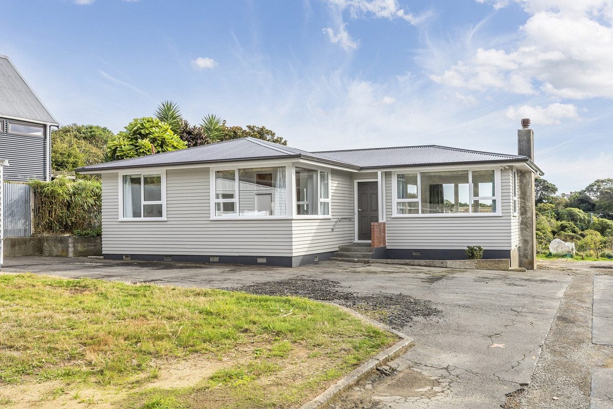 135 Muri Road, Pukerua Bay, Porirua - Carousel 1