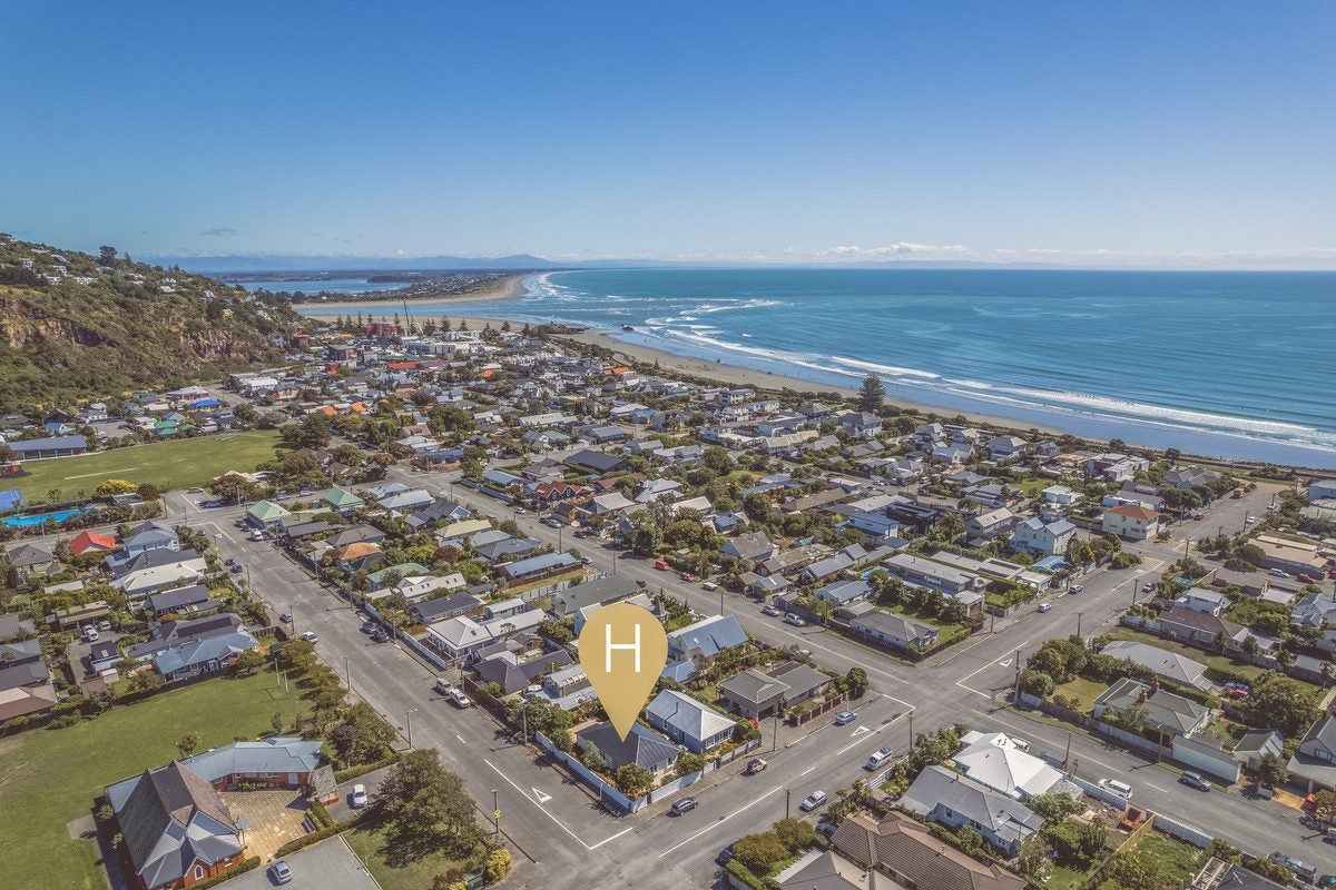 26 Menzies Street, Sumner, Christchurch - Carousel 2