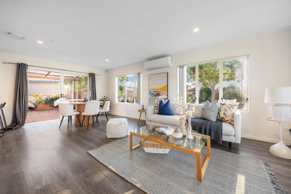 9 Brashier Circle, Sunnyvale, Auckland - Carousel 2