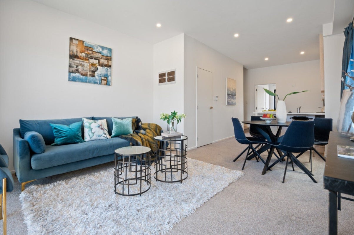 10 Aumarire Lane, Favona, Auckland - Carousel 1