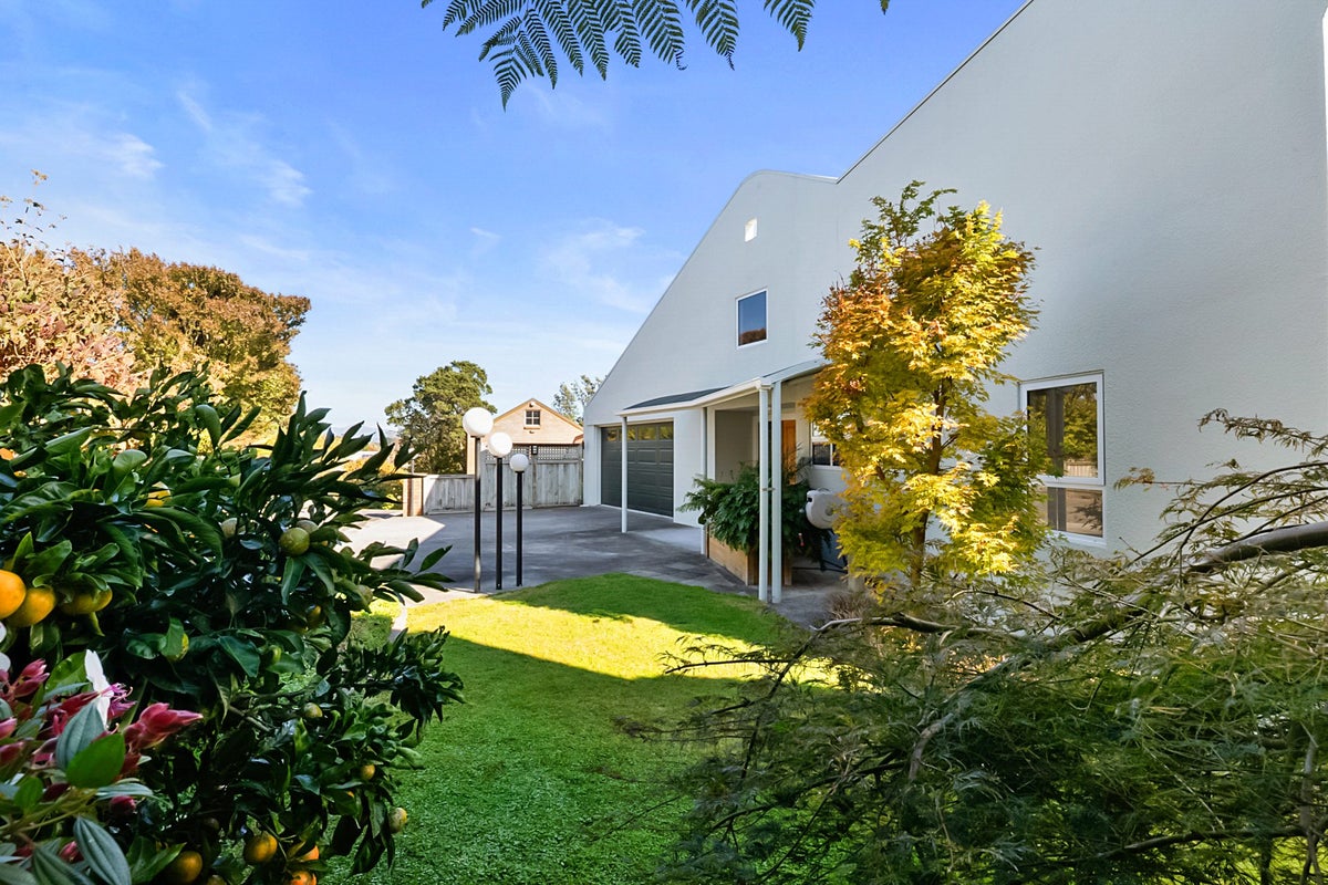 14 Del Mar Place, Merrilands, New Plymouth - Carousel 24
