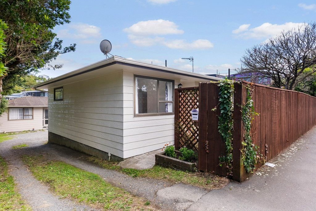 201B Newlands Road, Newlands, Wellington - Carousel 14