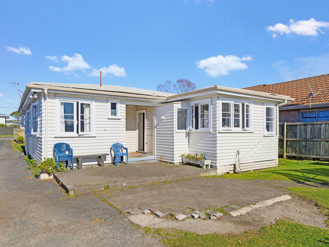 8 York Street, Glenholme, Rotorua - Carousel 1