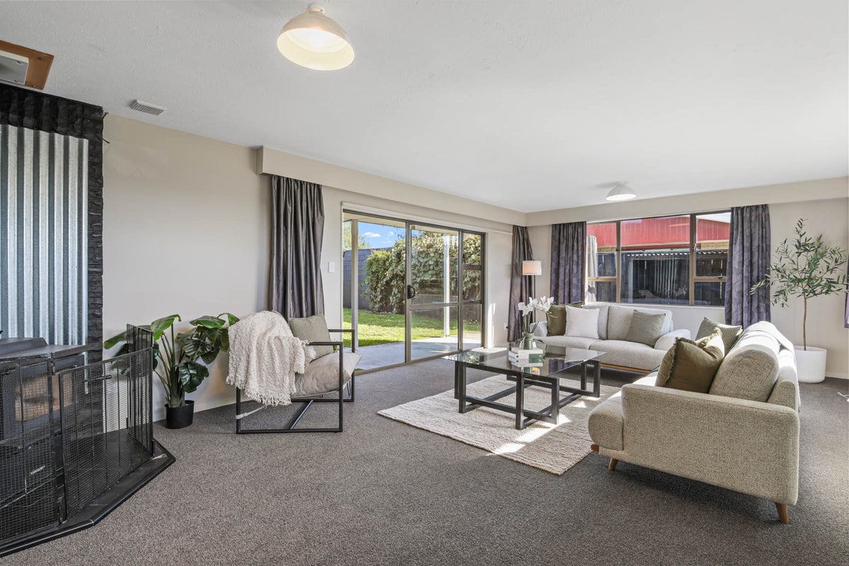 8 Harris Place, Redwoodtown, Blenheim - Carousel 2