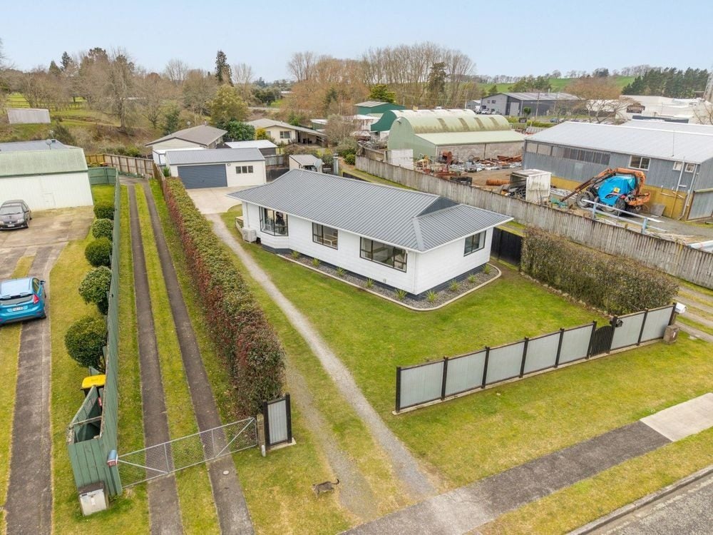 10 Frances Street, Tirau - Carousel 1