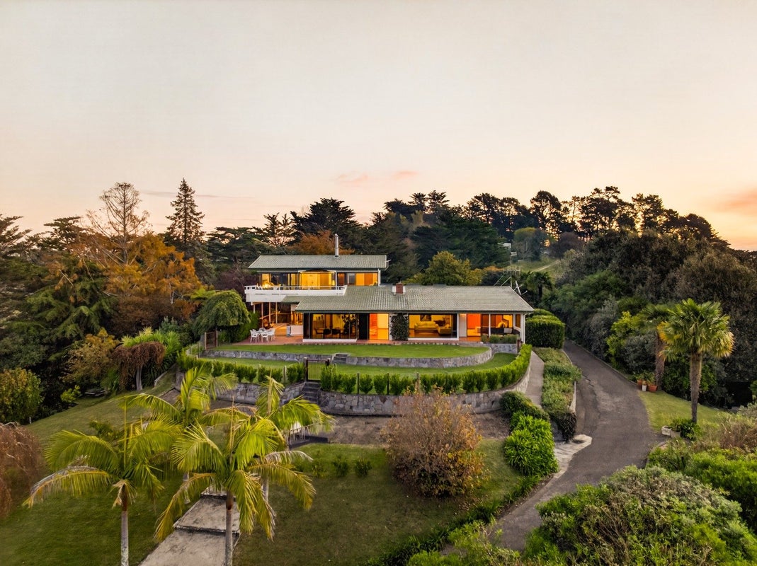 79 PORAITI ROAD, Napier, Hawkes Bay - Carousel 2