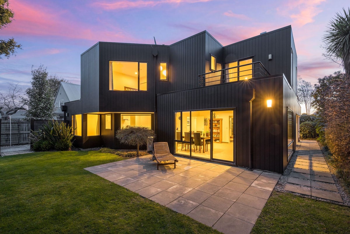 28 Huntingdon Place, Avonhead, Christchurch - Carousel 1