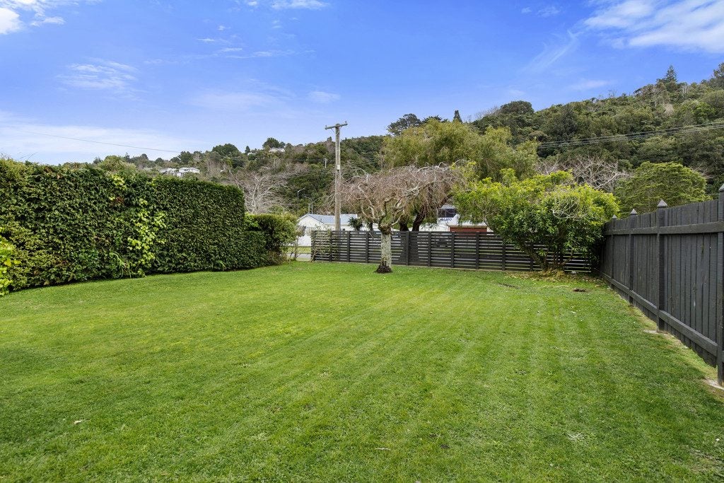 2 Richard Street, Belmont, Lower Hutt - Carousel 23