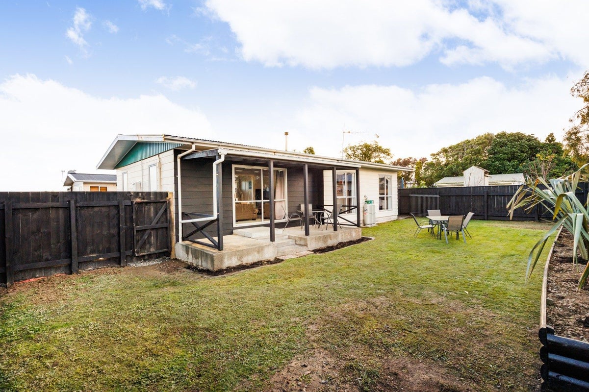 5A Flygers Line, Milson, Palmerston North - Carousel 1