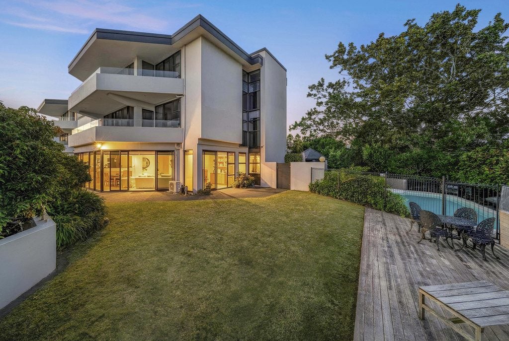 96D Upland Road, Remuera, Auckland - Carousel 1