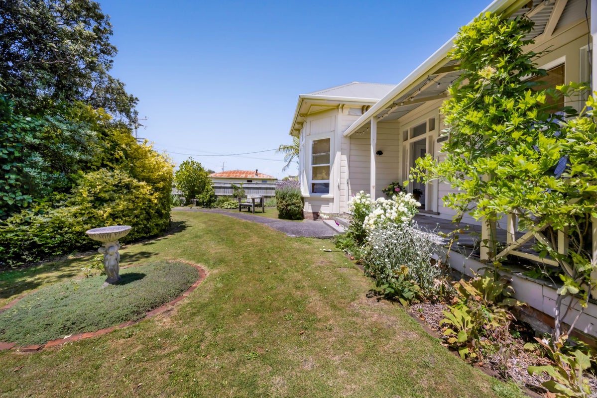 207 Egmont Street, Patea, Patea - Carousel 50