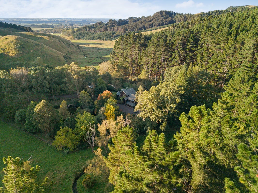 177 Forest Hill Road, Aokautere, Palmerston North - Carousel 2