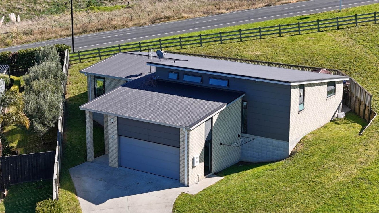 12 Kirklee Lane, Pokeno - Carousel 2