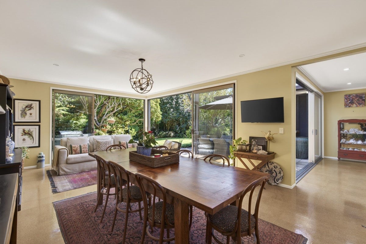 27 Maranui Street, Welbourn, New Plymouth - Carousel 2