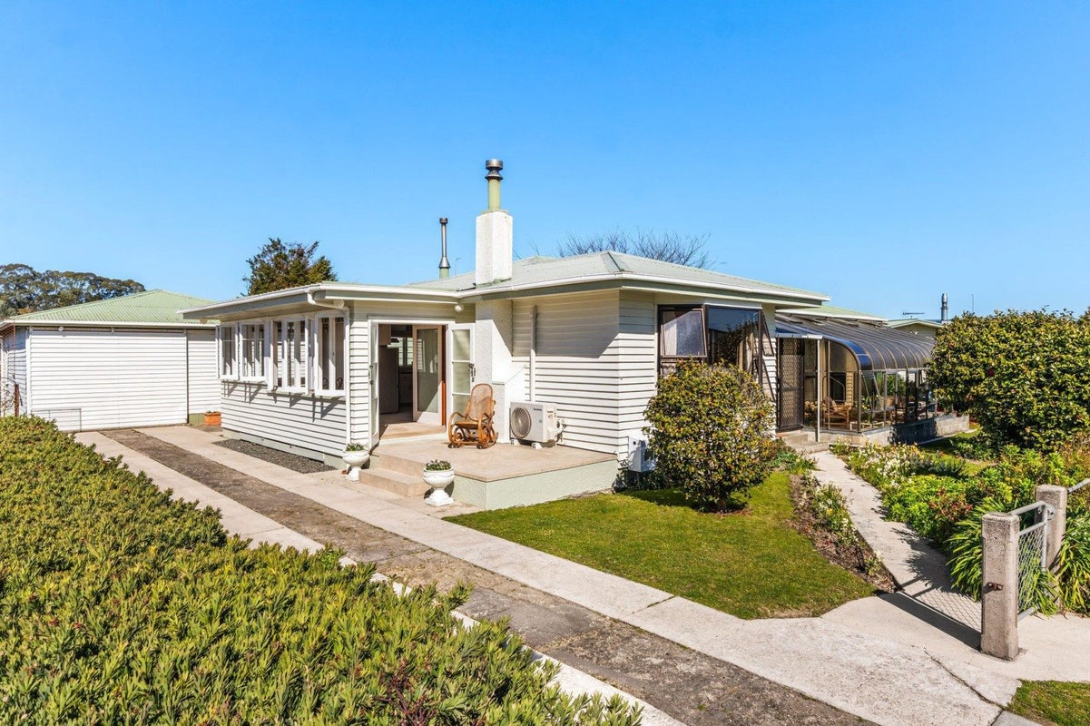 27 Valley Road, Mangapapa, Gisborne - Carousel 1