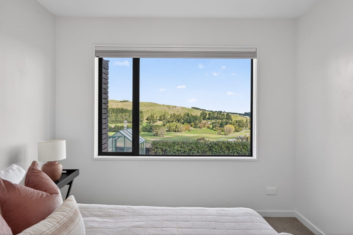 12 Sedbergh Place, Westmorland, Christchurch - Carousel 50