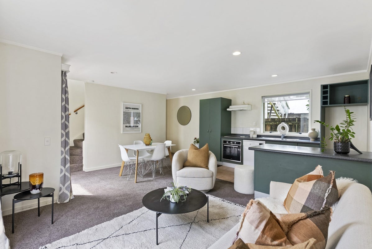 16/8 Rendall Place, Eden Terrace, Auckland - Carousel 1