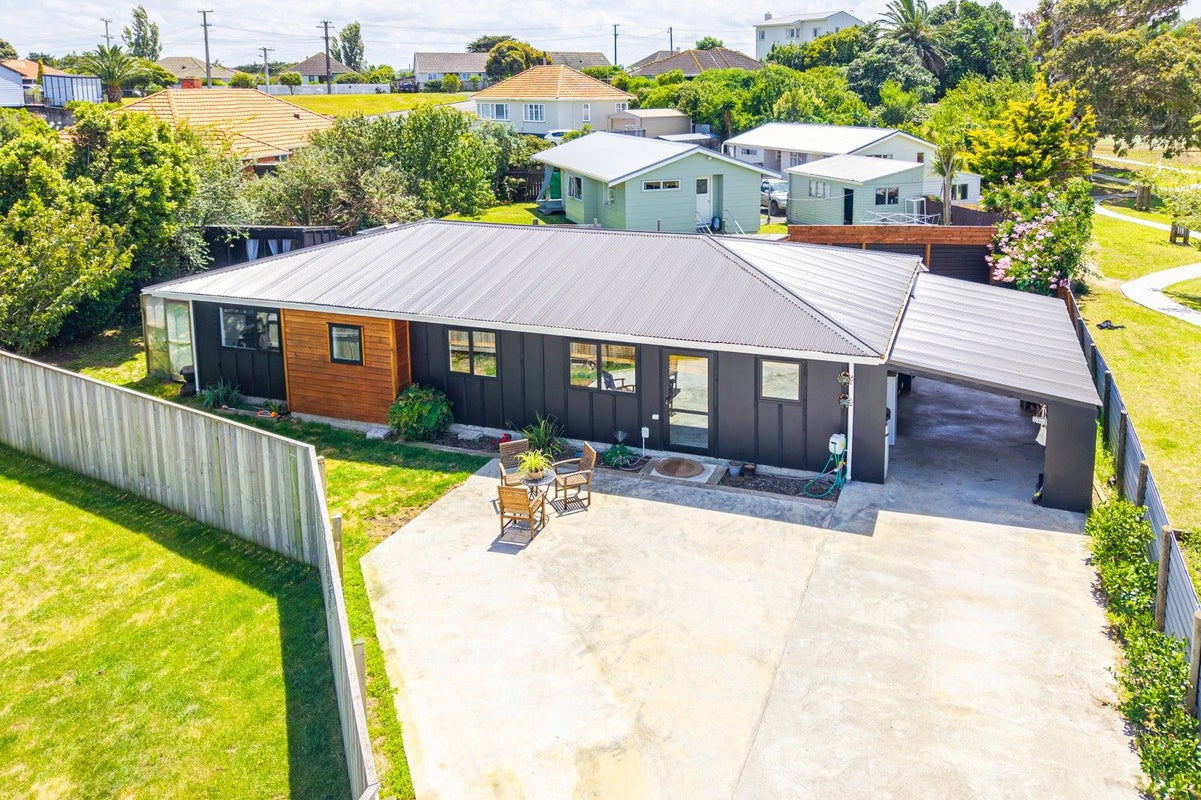 74A Gonville Avenue, Gonville, Whanganui - Carousel 2