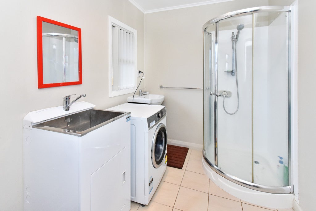 24A Pah Road, Papatoetoe, Auckland - Carousel 9