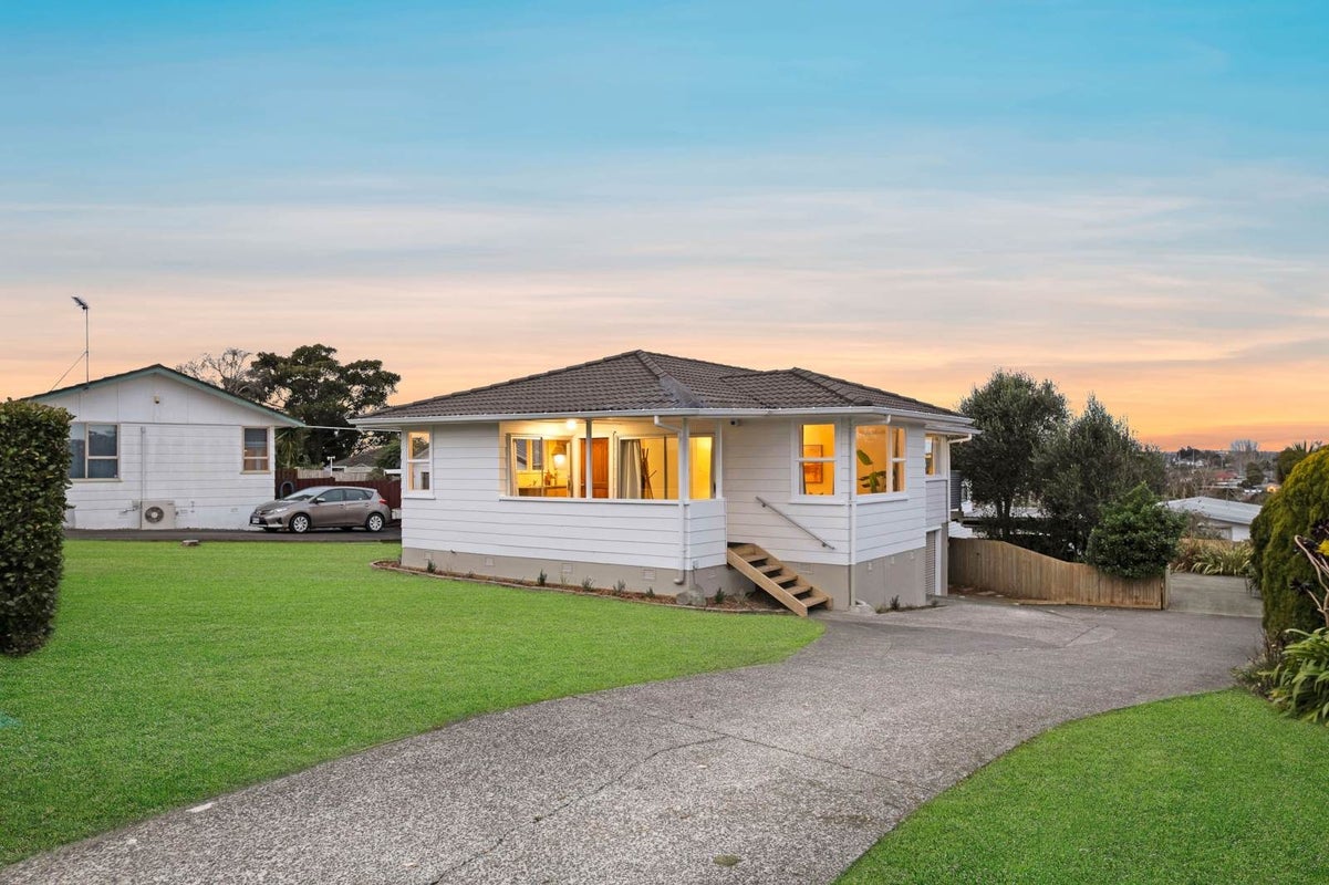 14 Prior Place, Glendene, Auckland - Carousel 2