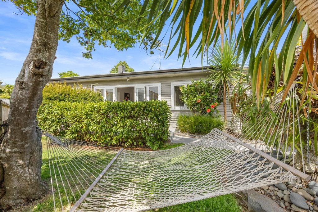 1/9 Luplau Crescent, Howick, Auckland - Carousel 1