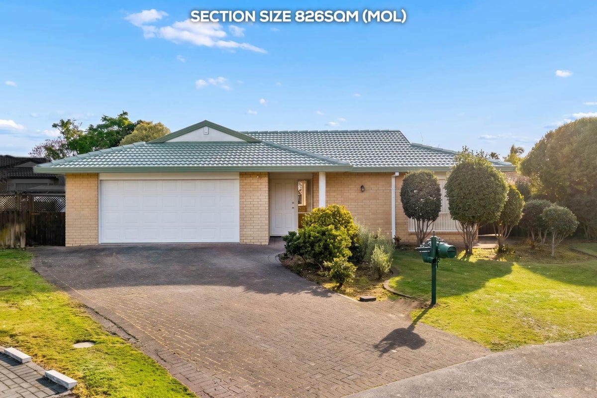 6 Flora Place, Wattle Downs, Auckland - Carousel 1