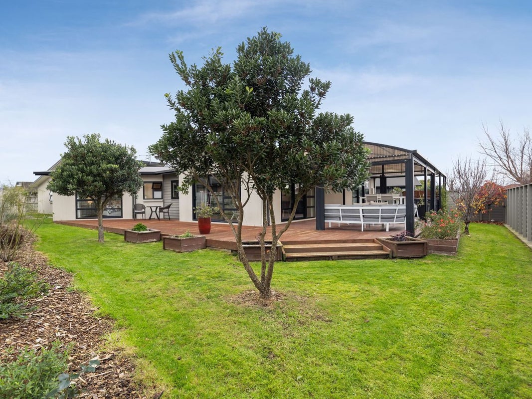 6 Trump Place, Kelvin Grove, Palmerston North - Carousel 49