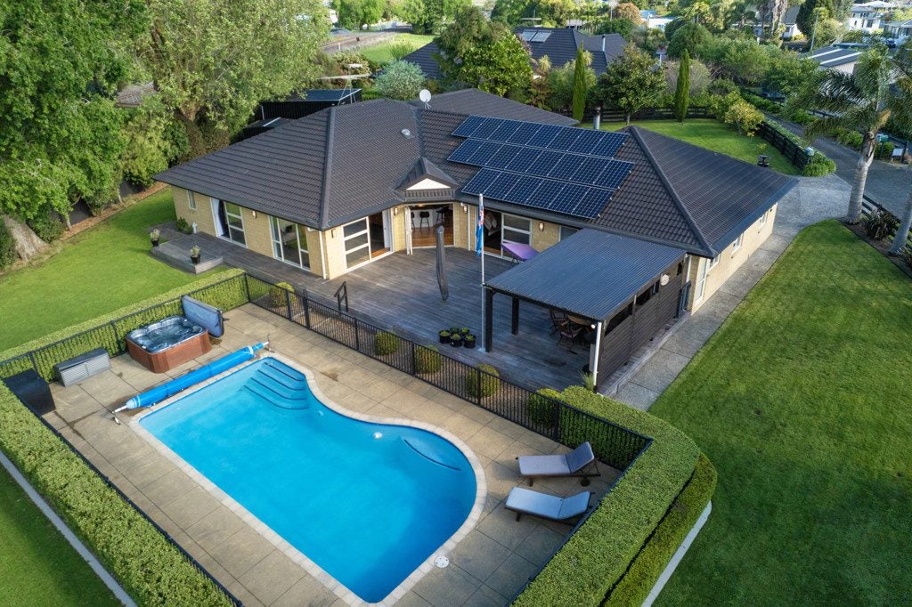 24 Glencairn Place, Buckland, Pukekohe - Carousel 1