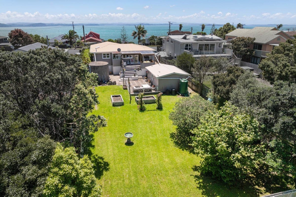 1359 Whangaparaoa Road, Army Bay, Whangaparaoa - Carousel 29