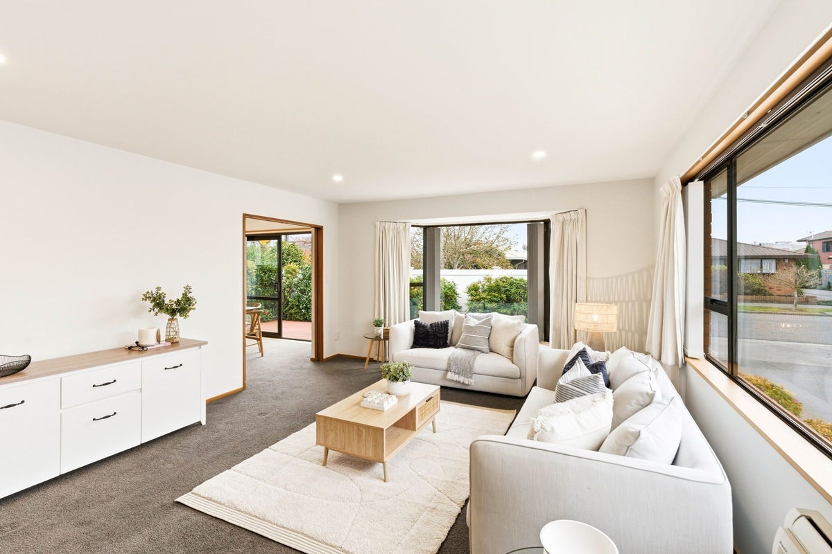 2/16 Wyndham Street, Papanui, Christchurch - Carousel 2