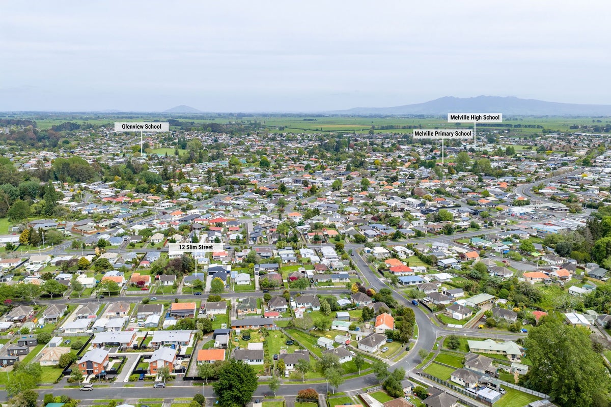 12 Slim Street, Bader, Hamilton - Carousel 30