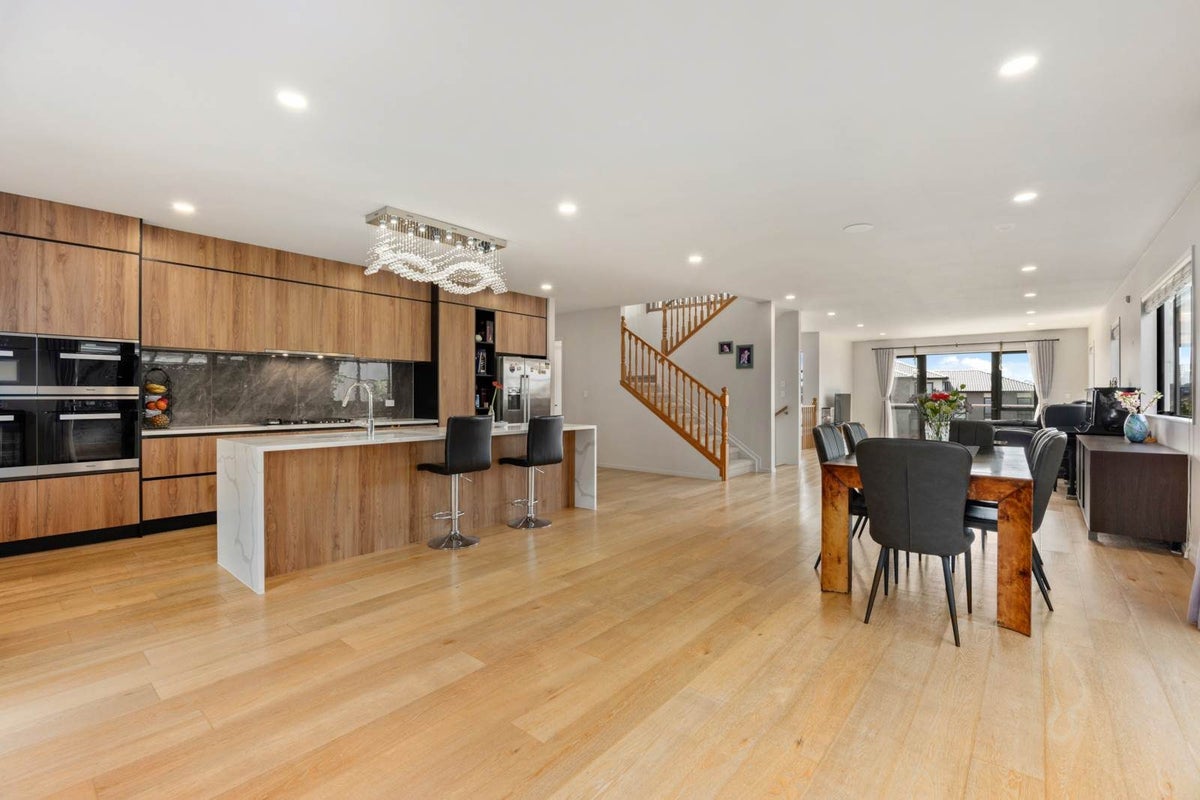 48A Fernhill Way, Oteha, Auckland - Carousel 2