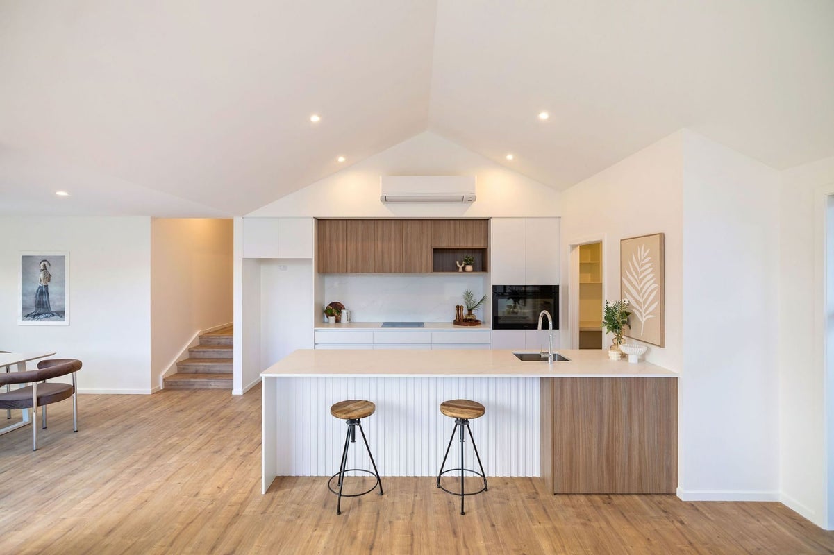 5 Rowe Drive, Jacks Point, Queenstown - Carousel 2