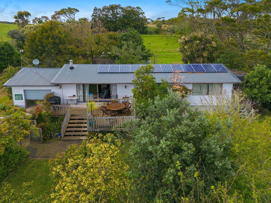 118 Trig Road, Helensville - Carousel 1