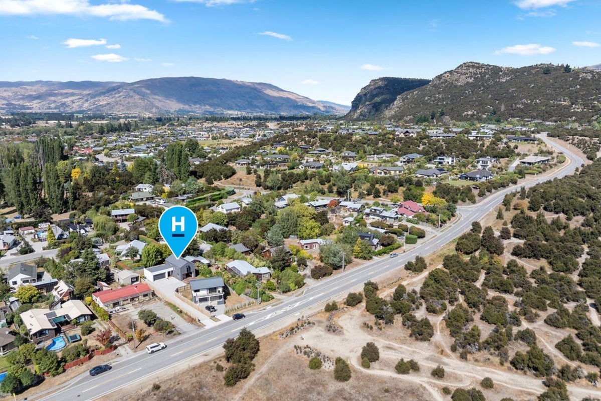 47 Gunn Road, Albert Town, Wanaka - Carousel 22
